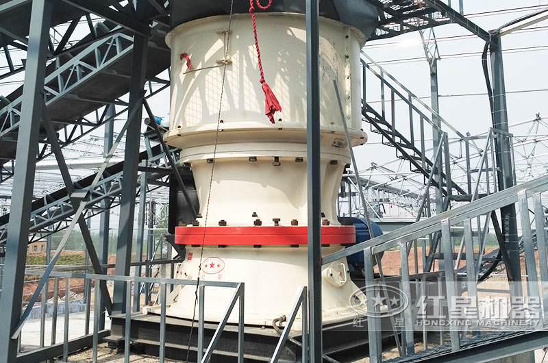 海綠石圓錐破碎機(jī)作業(yè)現(xiàn)場1 海綠石圓錐破碎機(jī)作業(yè)現(xiàn)場1