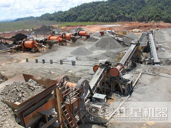 金礦球磨機(jī)環(huán)保工作現(xiàn)場 金礦球磨機(jī)環(huán)保工作現(xiàn)場