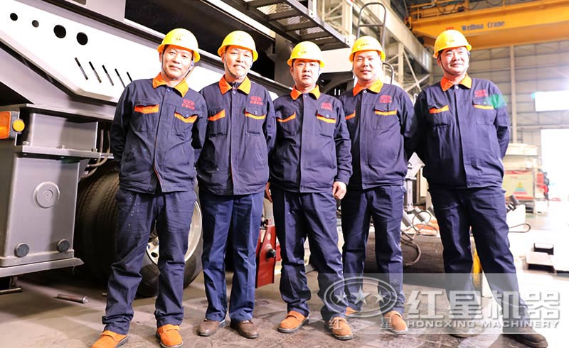 先進(jìn)性能離不開紅星專業(yè)技術(shù)人員 先進(jìn)性能離不開紅星專業(yè)技術(shù)人員