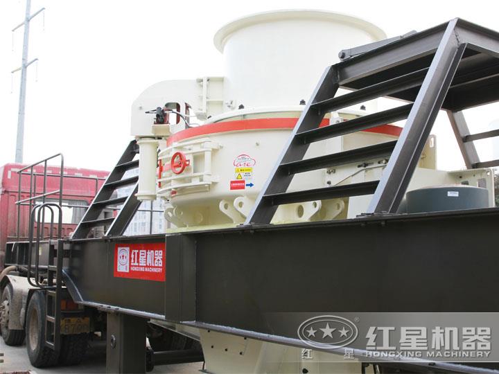 HVI沖擊式移動(dòng)破碎站,產(chǎn)量70-585t/h,稀油自潤滑 HVI沖擊式移動(dòng)破碎站,產(chǎn)量70-585t/h,稀油自潤滑