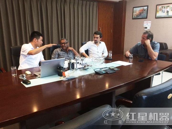 紅星與國外客戶商談價格,達成合作協議 紅星與國外客戶商談價格,達成合作協議