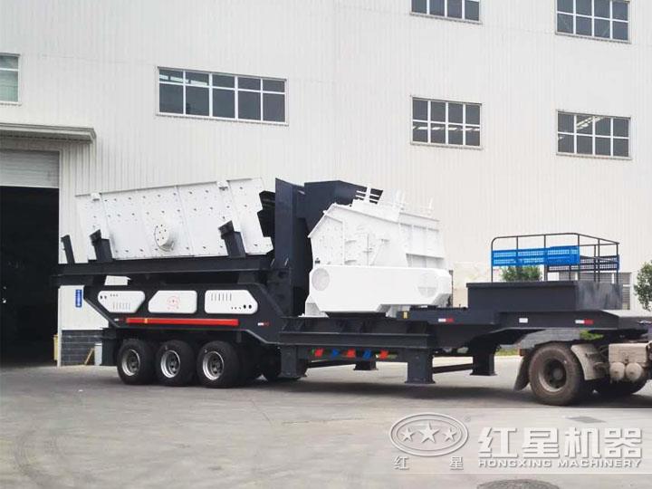 反擊破移動破碎機、二段破碎粒度均勻,產(chǎn)量高 反擊破移動破碎機、二段破碎粒度均勻,產(chǎn)量高