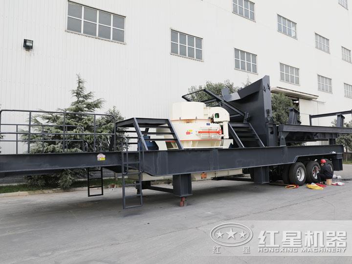 沖擊式移動破碎機,實現先篩后粉或先粉后篩生產工藝 沖擊式移動破碎機,實現先篩后粉或先粉后篩生產工藝