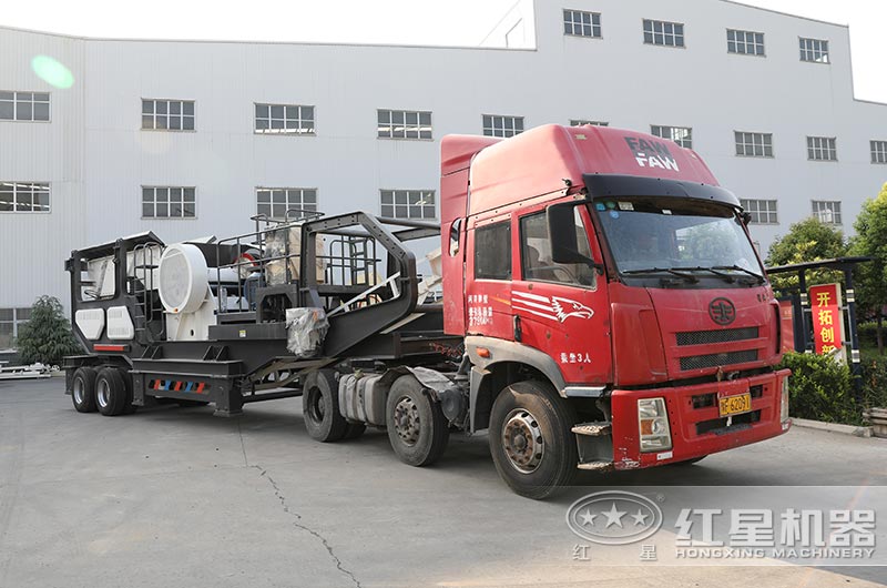 流動式青石打石子機發(fā)貨中 流動式青石打石子機發(fā)貨中