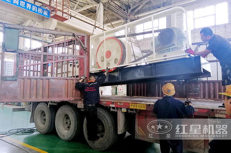 輥式破碎機車間發(fā)貨 輥式破碎機車間發(fā)貨