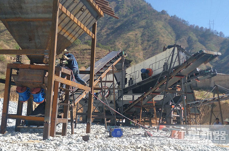 流動石子加工機作業(yè)現場圖片 流動石子加工機作業(yè)現場圖片