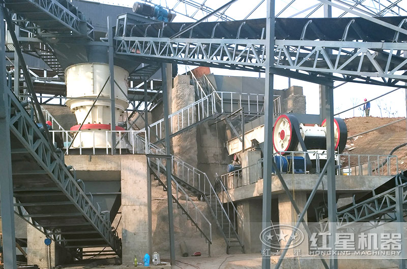 歐版顎式破碎機(jī)作業(yè)現(xiàn)場圖片 歐版顎式破碎機(jī)作業(yè)現(xiàn)場圖片