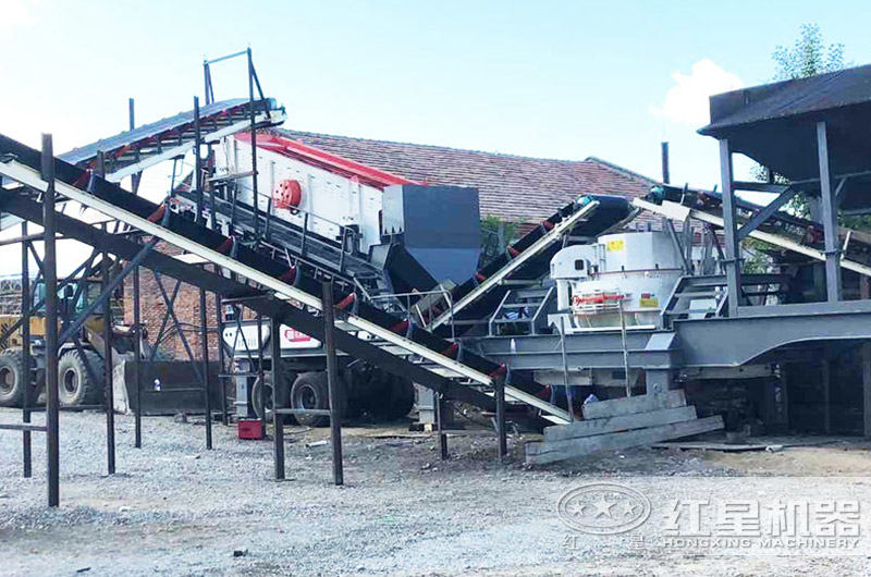 移動式制砂機(jī)工作現(xiàn)場實拍圖 移動式制砂機(jī)工作現(xiàn)場實拍圖