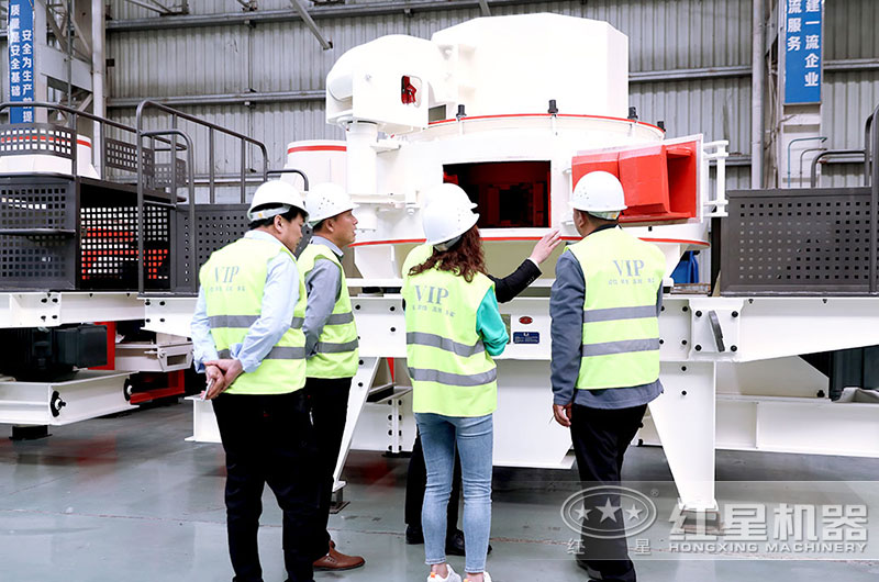 客戶抵達(dá)設(shè)備生產(chǎn)車間,實(shí)地考察 客戶抵達(dá)設(shè)備生產(chǎn)車間,實(shí)地考察