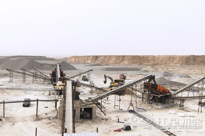 硅石破碎生產(chǎn)線現(xiàn)場實(shí)拍圖 硅石破碎生產(chǎn)線現(xiàn)場實(shí)拍圖