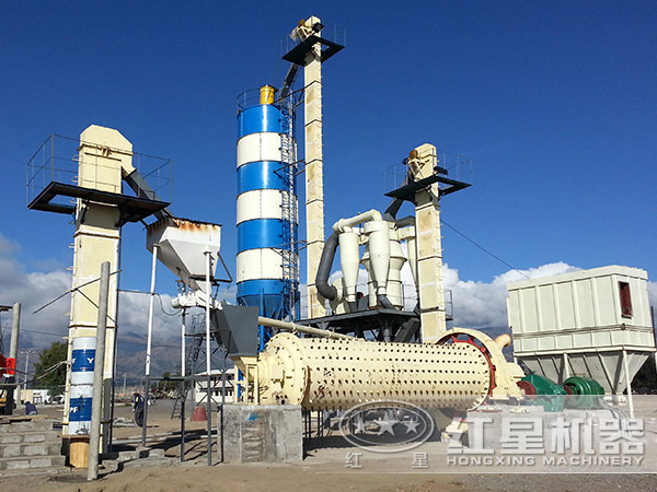 礦渣微粉加工現(xiàn)場 礦渣微粉加工現(xiàn)場